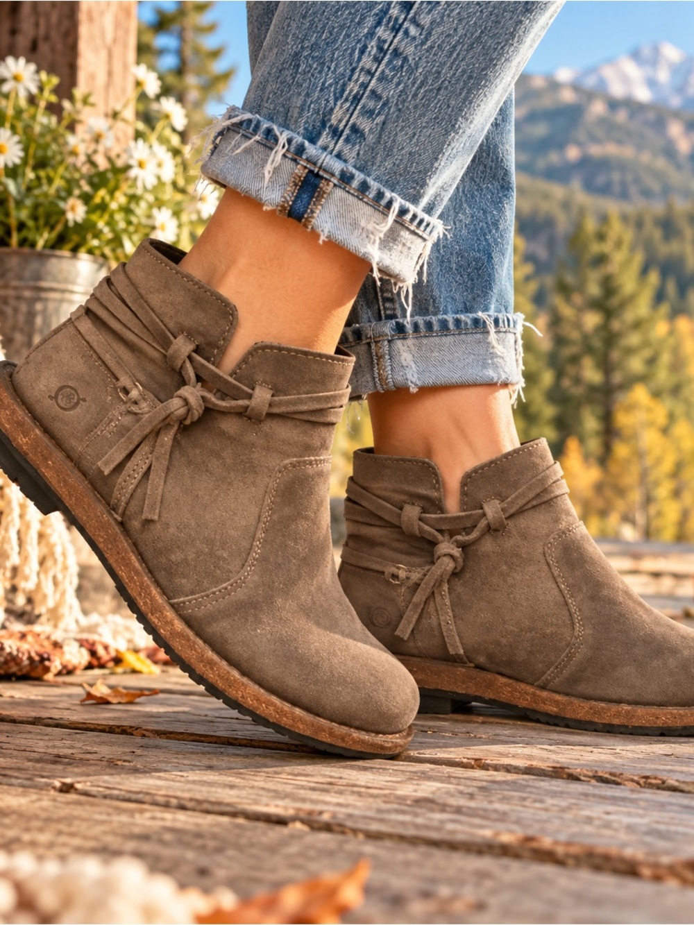 Born Taupe Tarkiln Leather Ankle Booties – Size 6M- Like New Condition